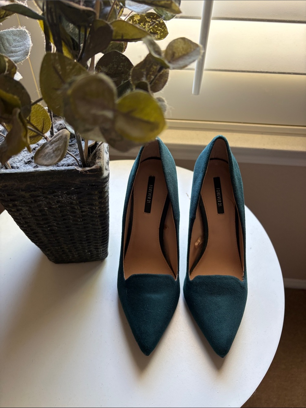 Forever 21 Teal Pointed-Toe Pumps